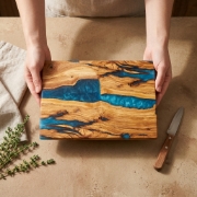 Personalized Olive Wood Resin Cutting Board 25x14cm Blue Glass by Olea Wood Art shown as a close-up product detail